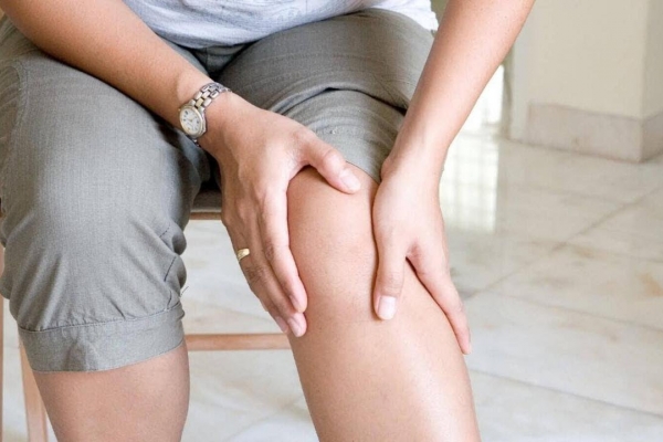 Đối phó bệnh xương khớp khi thời tiết thất thường