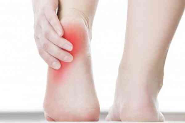 Vì sao đau gót chân?