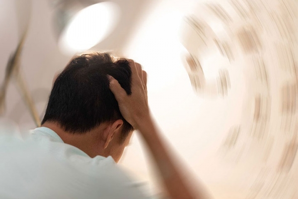 Người bệnh migraine nên tránh gì?